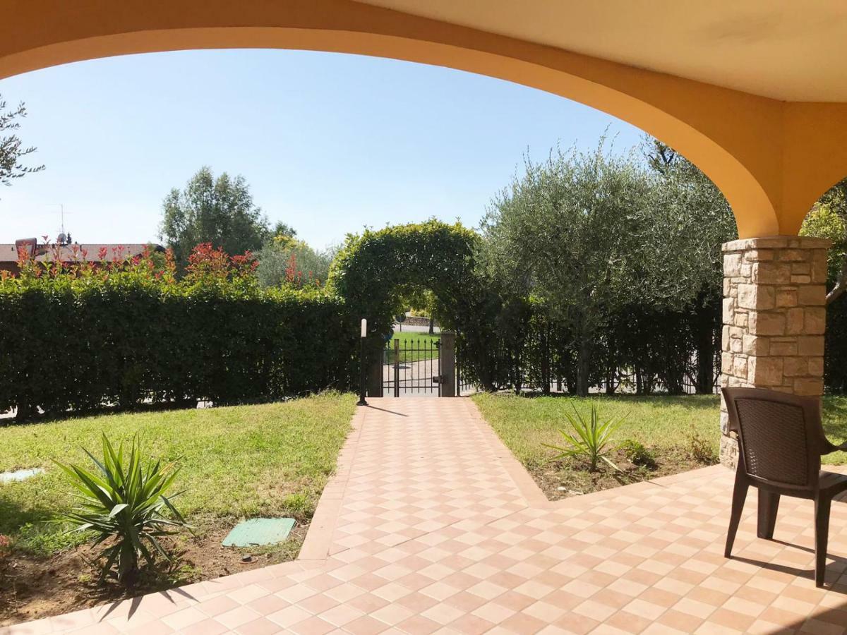 Villa The Sweet Rose With Pool Manerba del Garda Exterior foto